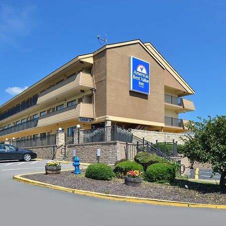 Americas Best Value Inn-Pittsburgh Airport Coraopolis Exteriör bild