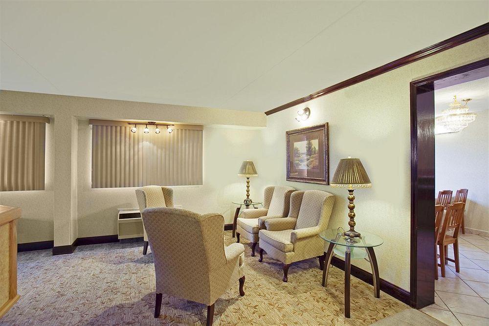 Americas Best Value Inn-Pittsburgh Airport Coraopolis Inreriör bild