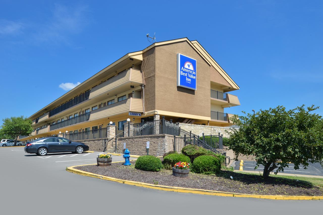 Americas Best Value Inn-Pittsburgh Airport Coraopolis Exteriör bild